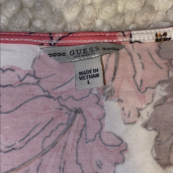 NWT Guess Etched Hibiscus Celina Top L - Picture 5 of 10